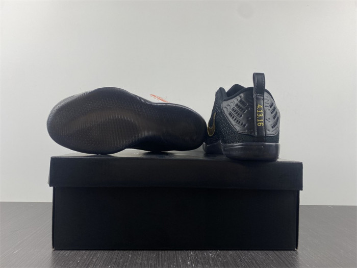 NIKE Kobe 11 Elite Low 