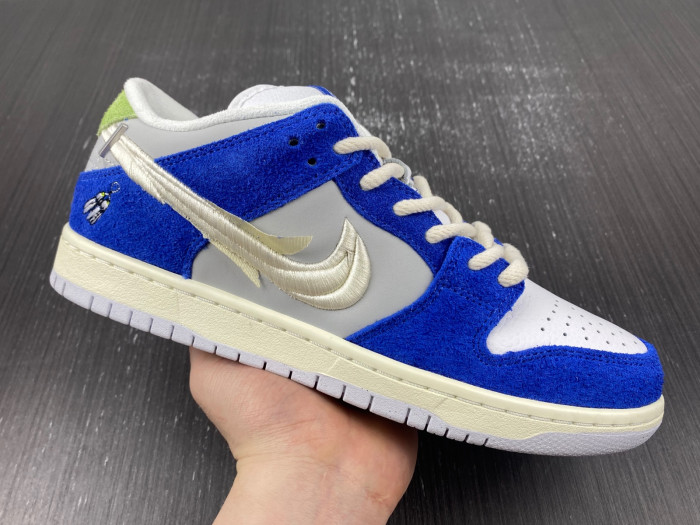 FLY Streetwear Nike SB Dunk Low DQ5130-400