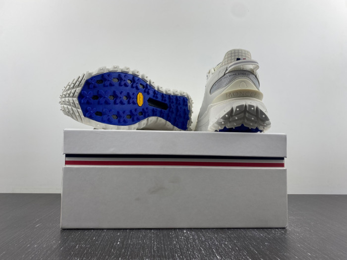 MONCLER TRAILGRIP GORE-TEX