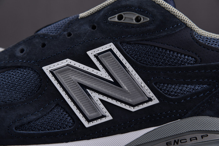 New Balance M990NB3