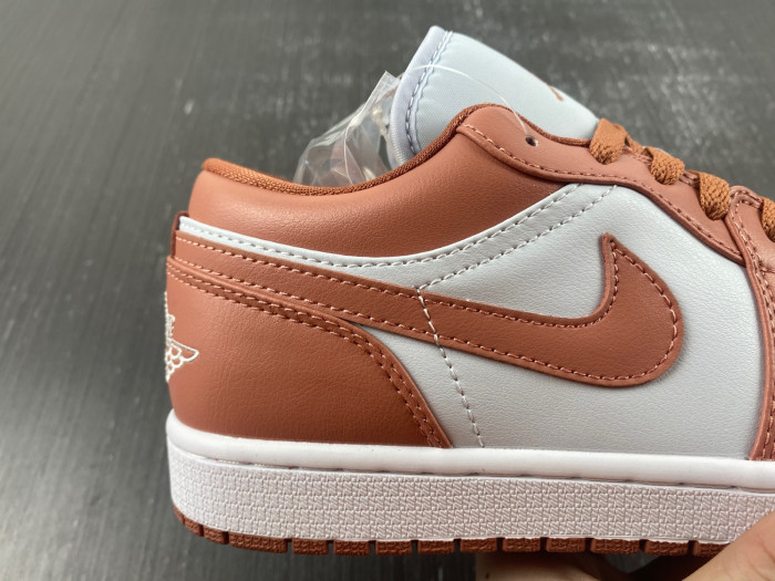 Air Jordan 1 Low Sky J Orange - DC0774-080