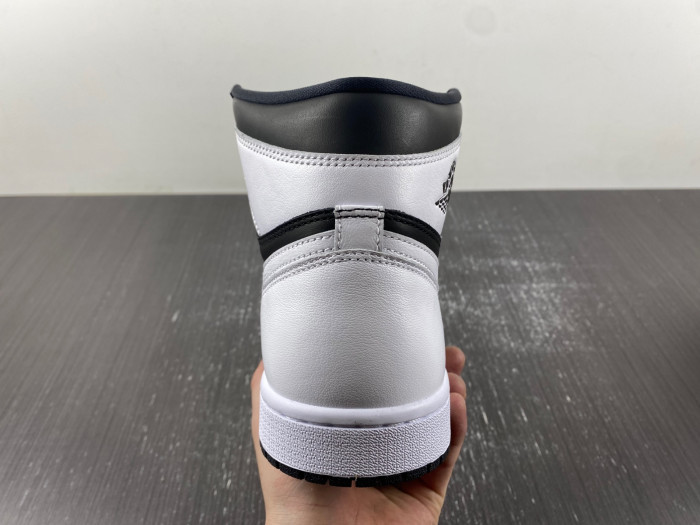 AIR JORDAN 1 BLACK WHITE DZ5485-010