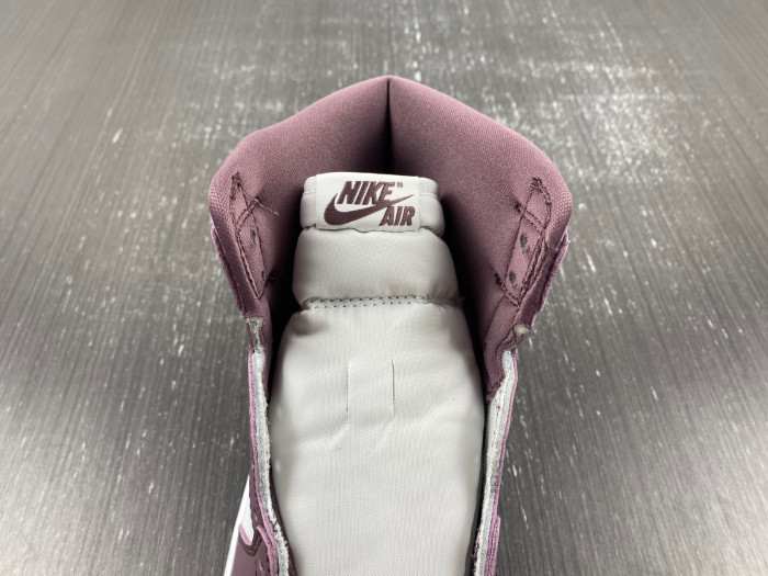 Air Jordan 1 High OG “Mauve” DZ5485-105