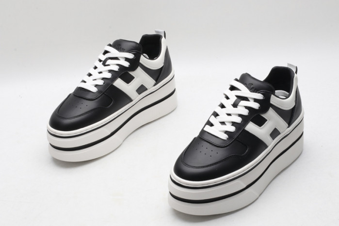 HOGAN SNEAKERS