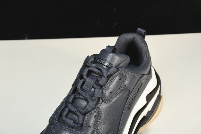 BLCG SNEAKER TRIPLE.S.