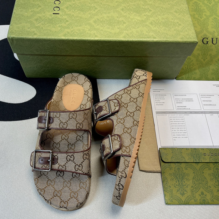 Gvc*1 SANDAL