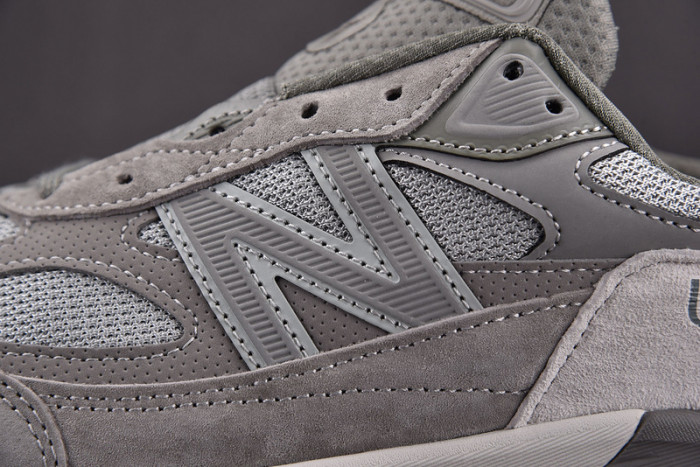 WTAPS X NEW BALANCE 990V6 / M990WT6