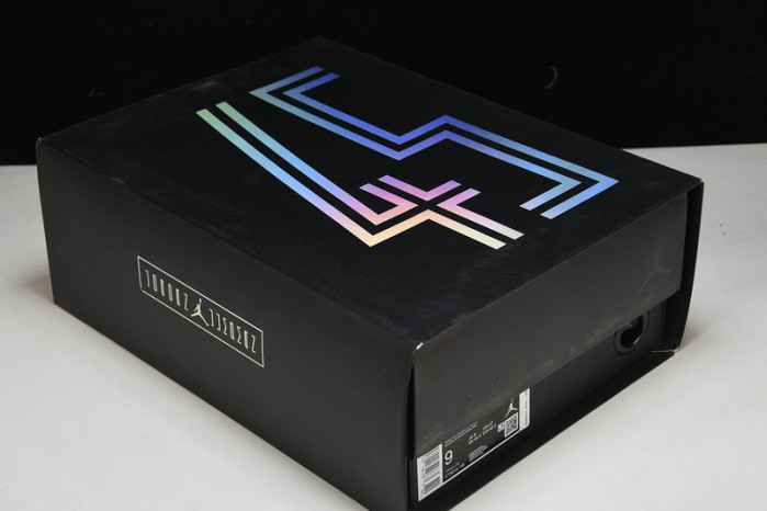 Air Jordan 11 Retro Black Yellow CT8012-118