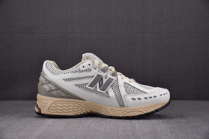 New Balance M1906RP