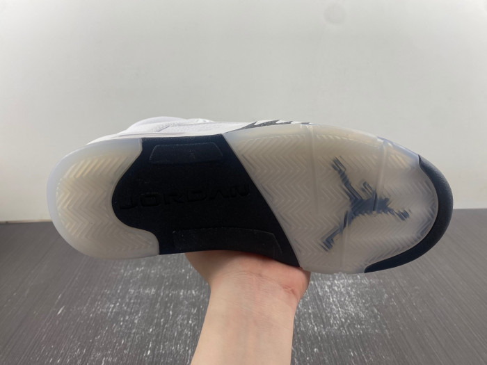 AIR JORDAN 5 "WHITE/BLACK" DD0587-110