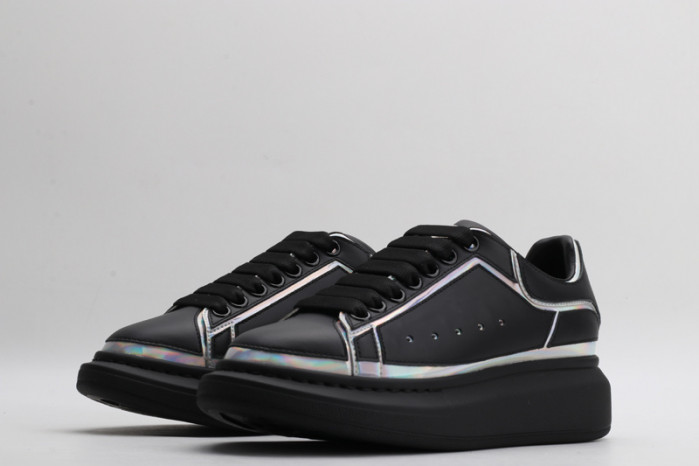 A1exa*der Mcqv*en OVERSIZED