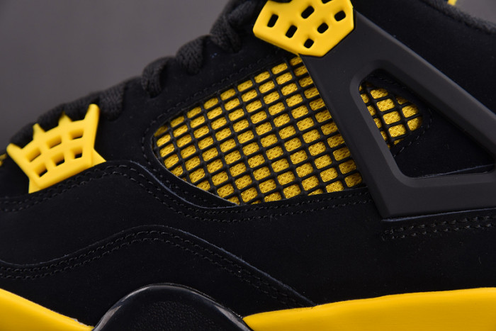 AIR JORDAN 4 RETRO THUNDER (2023) - DH6927-017