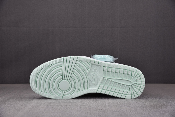 Air Jordan 1 Retro High OG NRG 