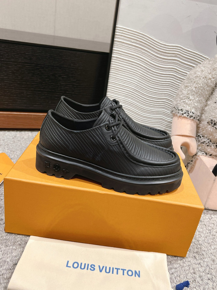 LO1_VTS COUPLE LOAFER