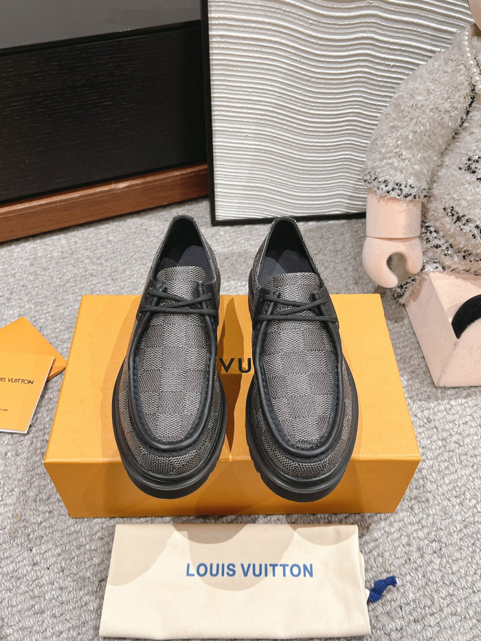 LO1_VTS COUPLE LOAFER