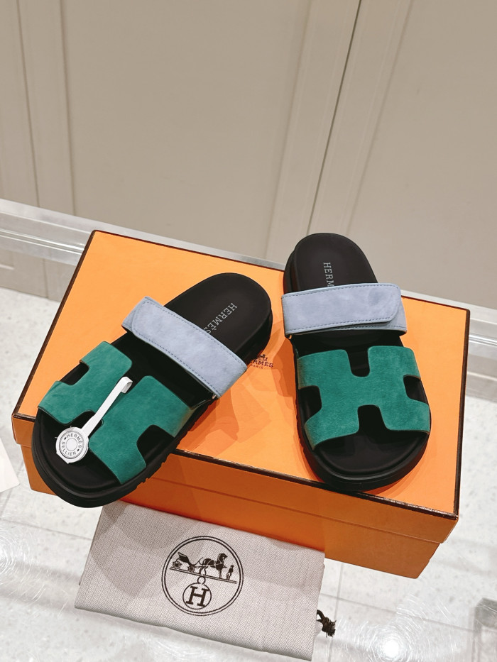 H**me5 SANDALS