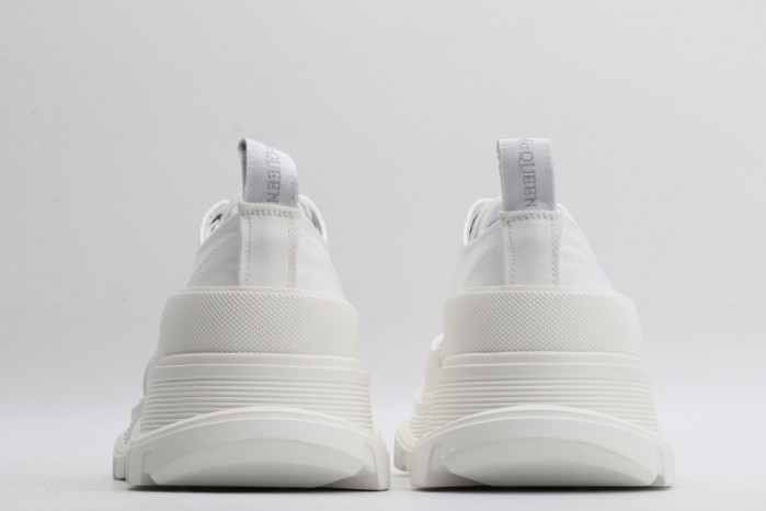 A1exa*der Mcqv*en Tread