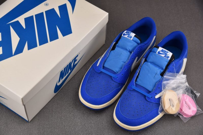 Travis Scott x Air Jordan 1 low blue white DM7866-400